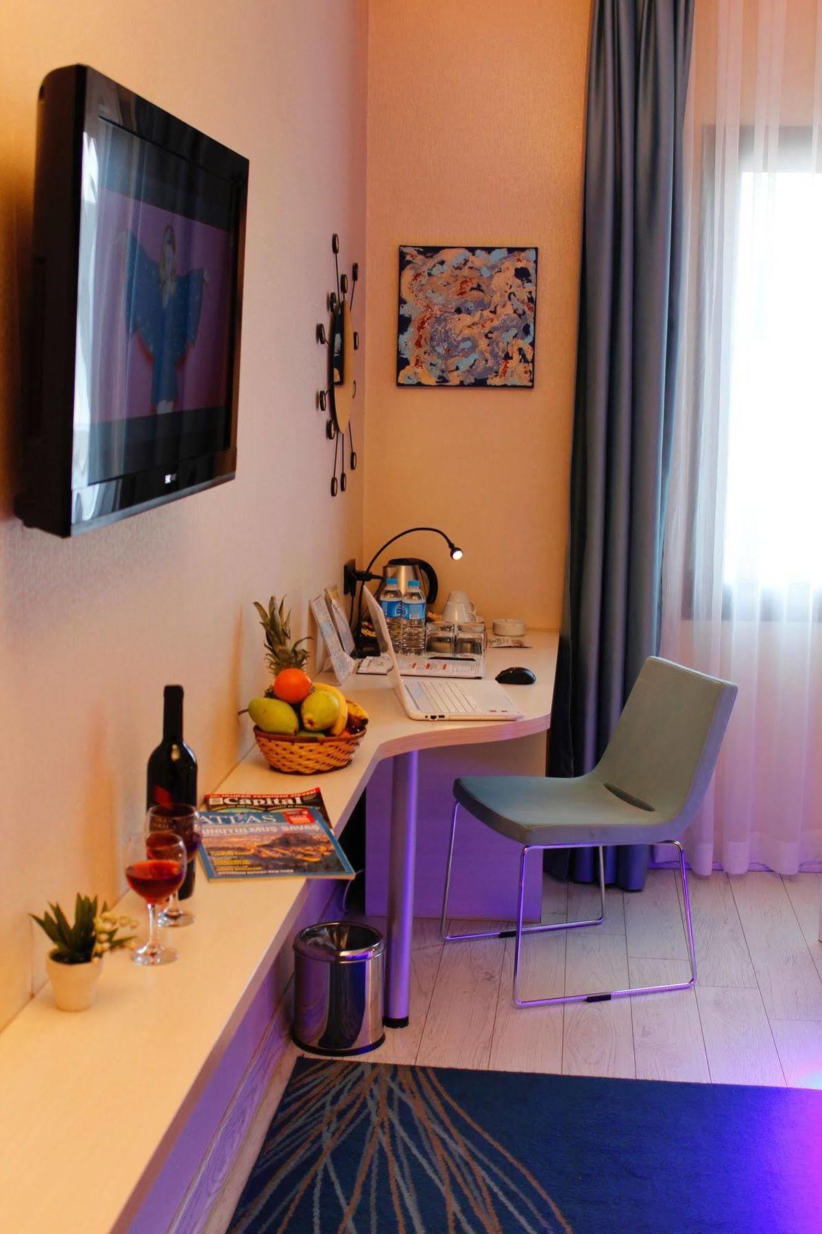 Tempo Hotel 4Levent Истанбул Екстериор снимка