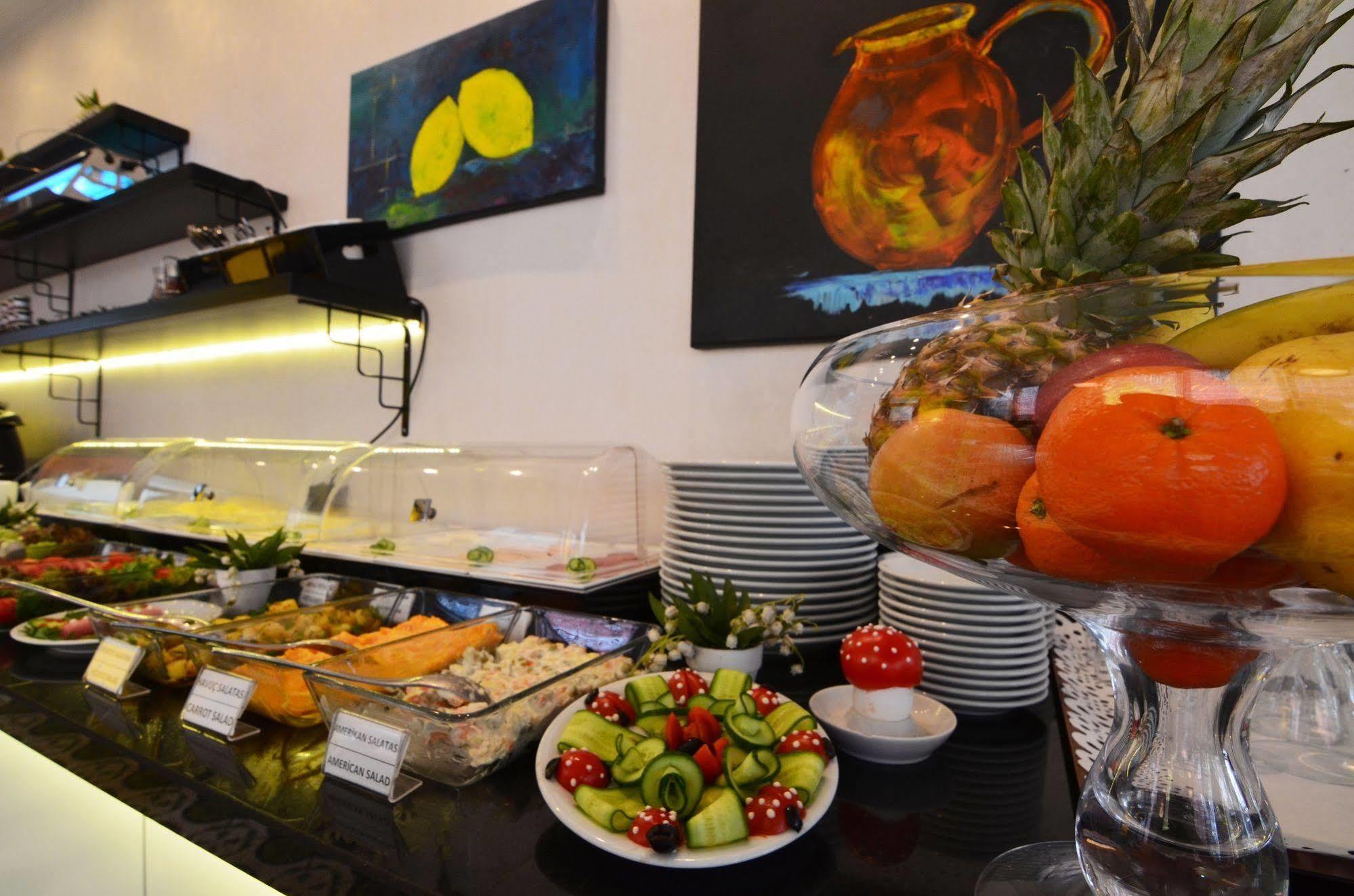Tempo Hotel 4Levent Истанбул Екстериор снимка